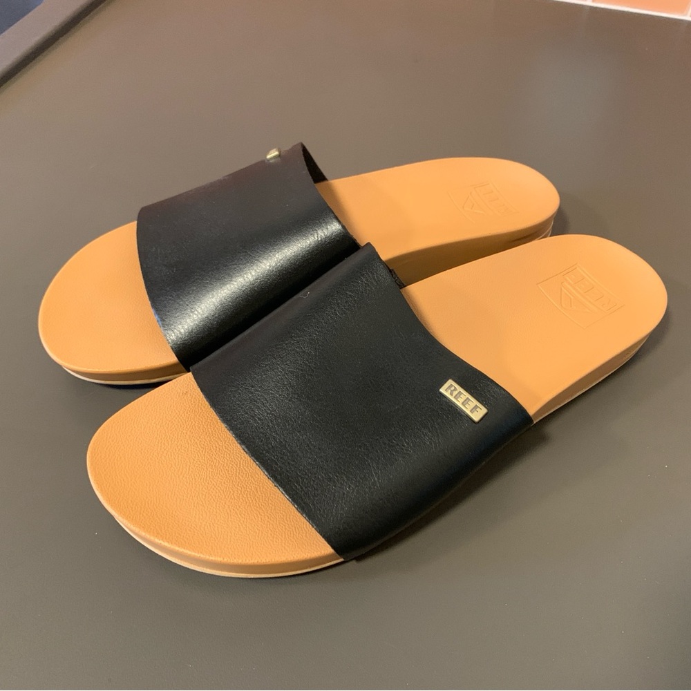 Black Reef slides, brand new